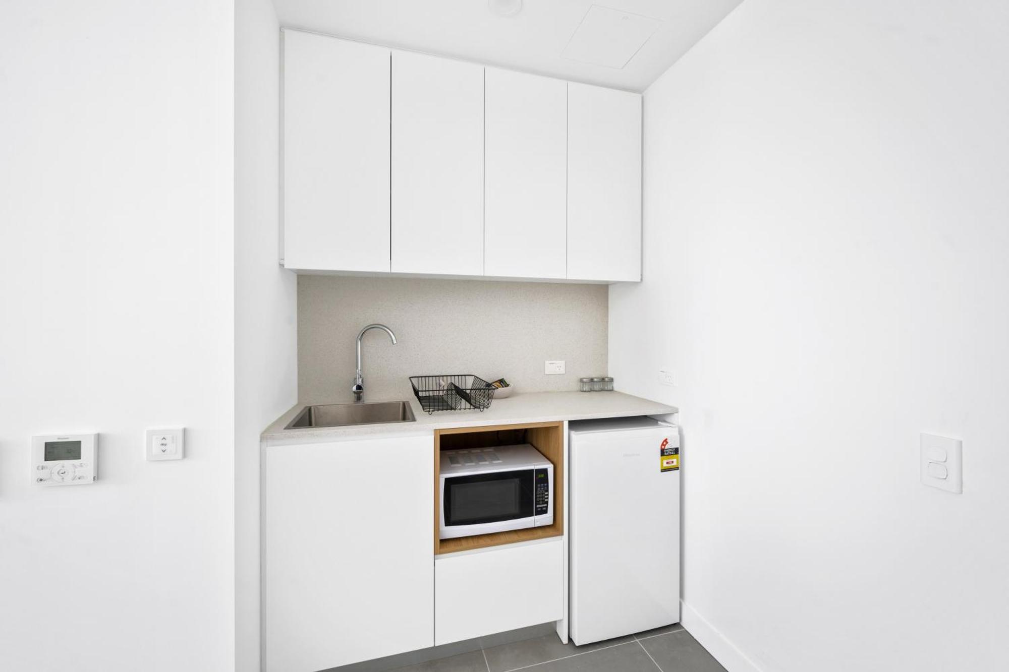 Arthur Hotel Bondi Junction No Reception And House Keeping No Sofa Bed Sydney Exterior foto